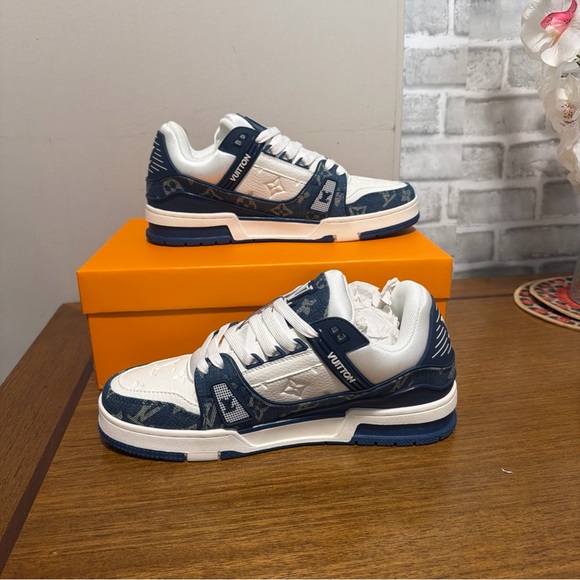 Louis Vuitton White and Navy Monogram Court Sneakers - Picture 2 of 6
